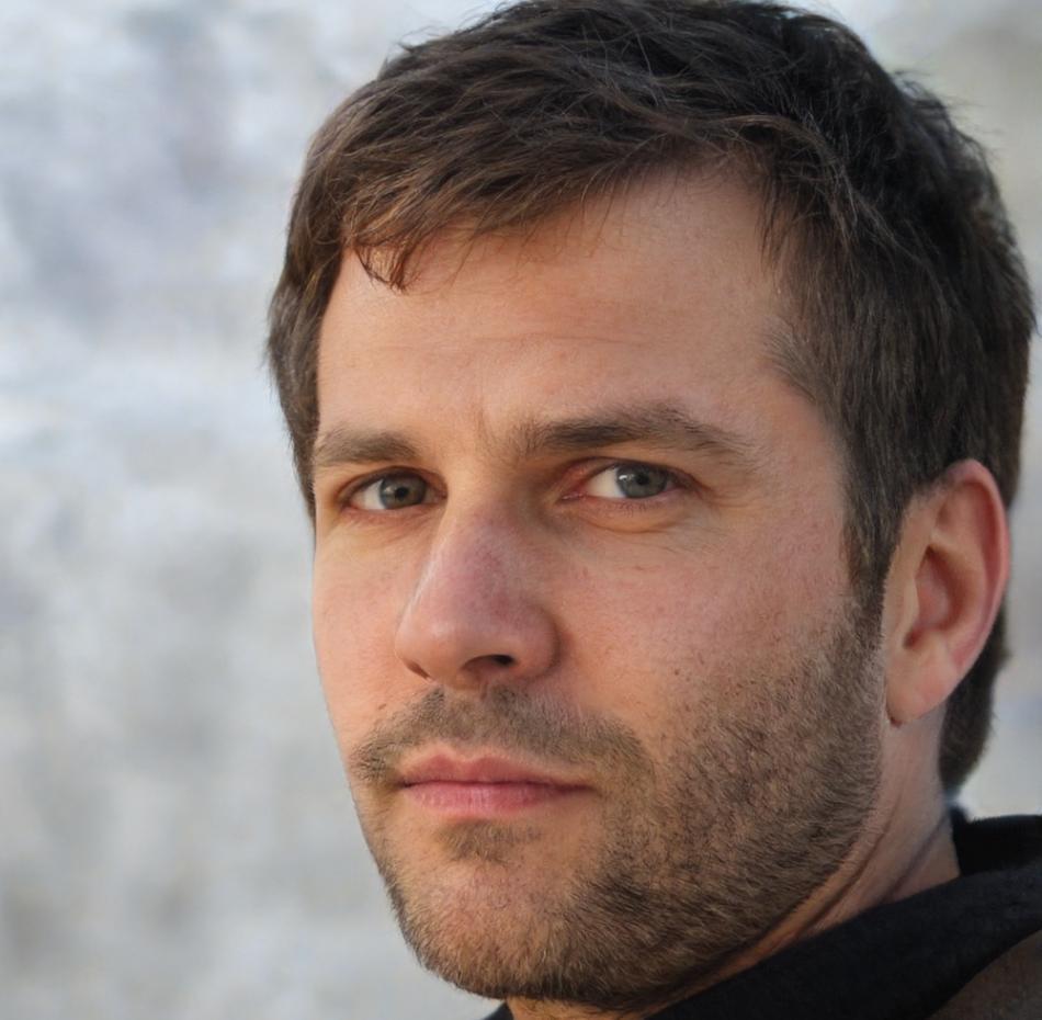 Portrait of Dragan Novakovic, cross-platform development instructor